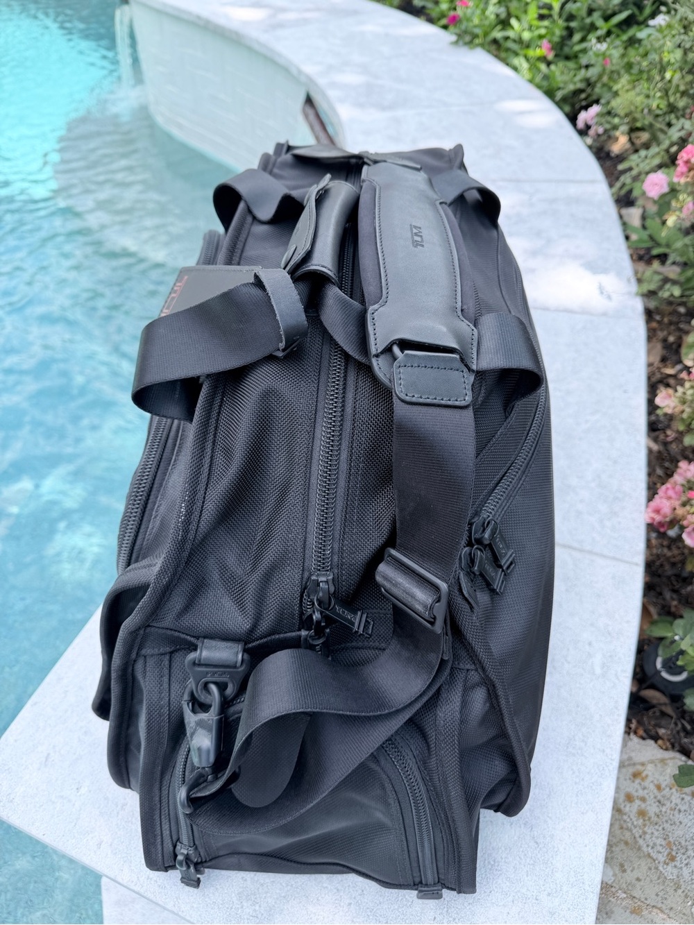Tumi Alpha Sport Duffle (never used) - Picture 6 of 14